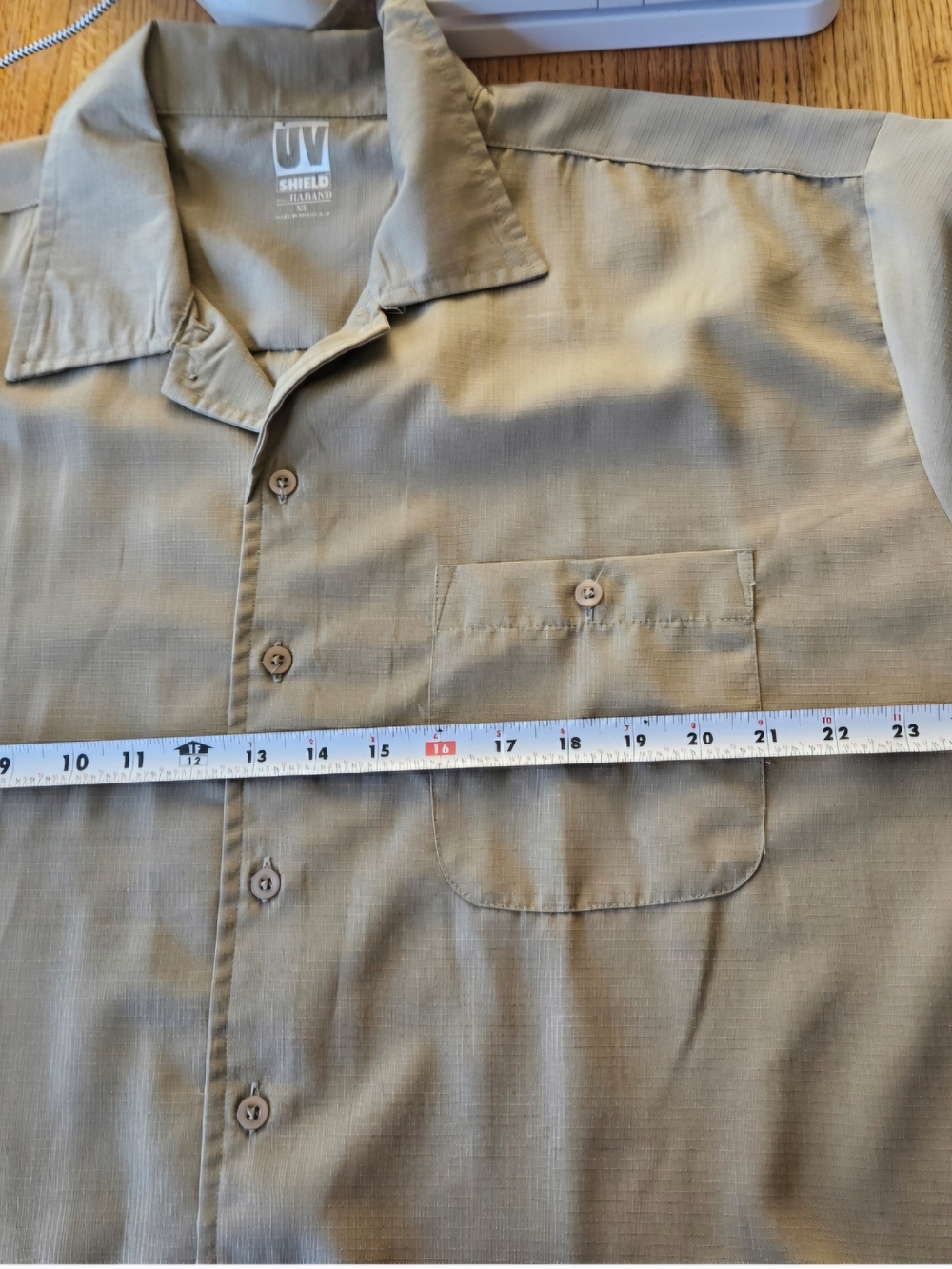 Men’s Short-Sleeve Button-Down Shirt in Olive Sz XL Light Aand Airy